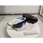 Oakley Radar Path white Blue sunglasses / Blue lenses