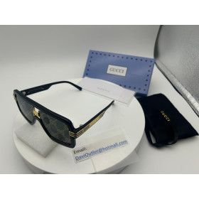 Gucci GG0900S 001 Black/Gold/Grey Rectangular Sunglasses