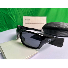 Oakley Men's Turbine Black Frame Gray Lens Rectangular 65mm Polarized Sunglasses