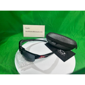 Oakley flak jacket sunglasses matte black / gray lens