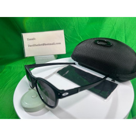 Oakley Latch Beta Sunglasses Matte Black Frame Prizm Black Polarized Lenses