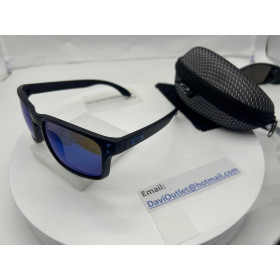 Oakley Holbrook Xl Sunglasses Black Frame Prizm Sapphire Polarized Lens