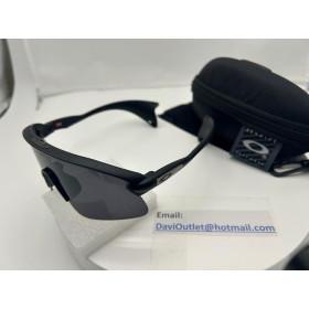 Oakley Stunt Devil OO9517 Prizm Road Black Sunglasses Black Lenses