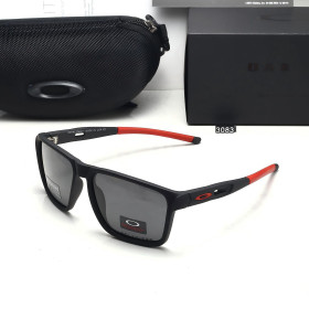 Oakley Men's Square Full Frame Polarized Black Sunglasses Gray Lenses