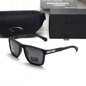 Oakley Men Designer Polarized Black sunglasses Gray Lenses