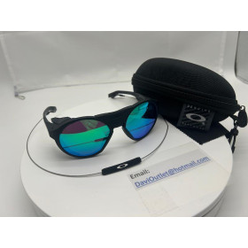Oakley Clifden Sunglasses Black Frame Prizm Jade Lenses