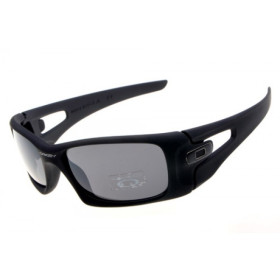 Oakley crankcase sunglasses matte black / gray lens